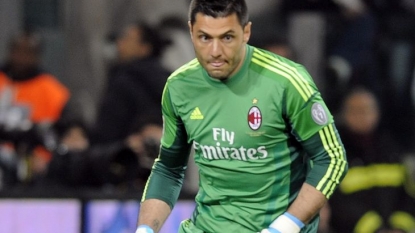 Chelsea set sights on Marco Amelia to solve goalkeeping shortage