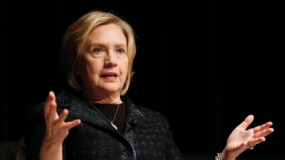 Clinton compares email attacks to White House controversies