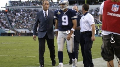 Cowboys’ Tony Romo leaves game with broken collarbone