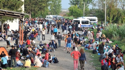 Croatia closes Serbian border