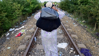 Croatia to redirect refugees to Hungary border