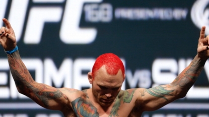 Former UFC fighter sentenced for violating terms of restraining order