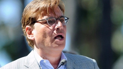 Aaron Sorkin apologizes to Tim Cook over ‘opportunistic’ comments