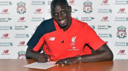 Liverpool defender Sakho signs new contract