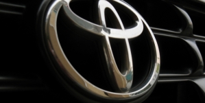 Toyota developing “intelligent” self-driving cars