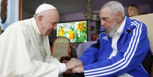 Images Show Intimate Meeting Between Pope Francis and Fidel Castro