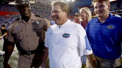 Florida stuns Tennessee with late 64-yard touchdown pass