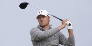 Spieth finishes in style to win FedEx Cup