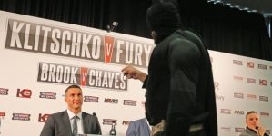 Klitschko pulls out of bout with Fury