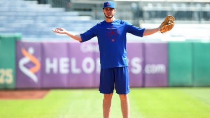 Kris Bryant goes undercover as Lyft driver in Chicago