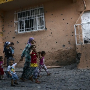 PKK rocket kills two in Diyarbakır, curfew imposed in Hani