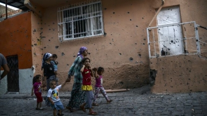 PKK rocket kills two in Diyarbakır, curfew imposed in Hani