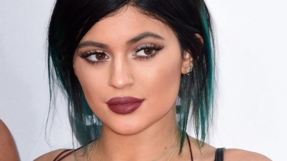 Kylie Jenner “obsessed with” Brit beauty blogger exposing acne bullying