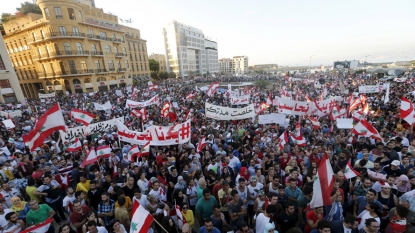 Lebanese protesters storm ministry over garbage crisis