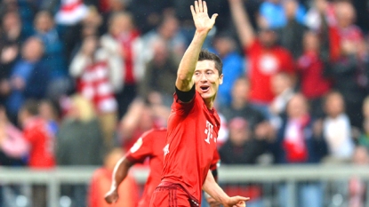 Lewandowski pinching himself after five-goal haul helps Bayern beat Wolfsburg