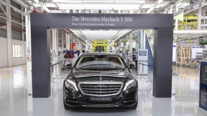 Lewis Hamilton Receives Mercedes-Maybach S600