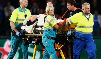 Manchester United’s Luke Shaw suffers broken leg in Champions League loss