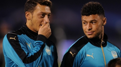 Mesut Ozil to be offered new deal