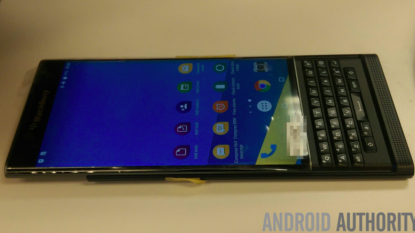 New BlackBerry Venice Photo Leak Shows Device Being Used In Public