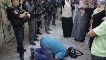 Netanyahu calls for harsher penalties for rock throwers