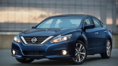 Nissan reveals new 2016 Altima in New York City