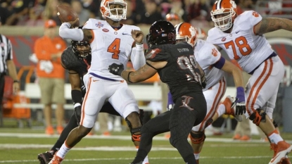 No. 11 Clemson outlasts Louisville 20-17 in ACC opener