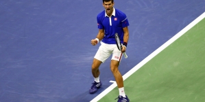 Roger Federer’s legendary ‘Tweener’ shot against Novak Djokovic from US Open 2009