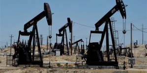 Oil slumps on China demand concerns