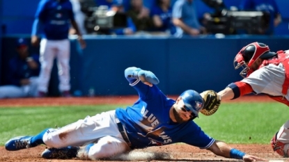 Osuna struggles as Red Sox beat Jays 7