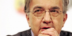 Fiat Chrysler CEO again pushes merger with GM