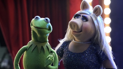 Piggy & Kermit Divorce, Pot Jokes, Nathan Fillion & Elizabeth Banks on New