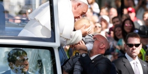 Columbus woman visits DC to greet Pope