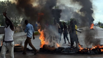 Burkina Faso coup supporters attack hotel hosting mediation talks