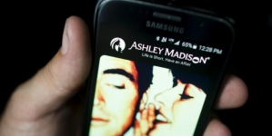 Ashley Madison offers reward for info on hackers