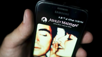 Ashley Madison offers reward for info on hackers