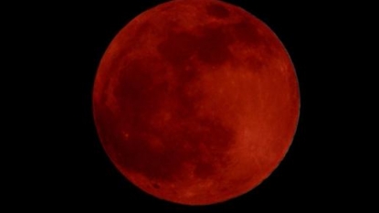 Super Blood Moon Looms This Weekend