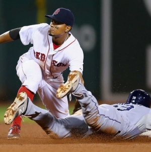 Red Sox name Mike Hazen general manager