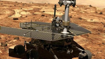 NASA confirms liquid water found on Mars