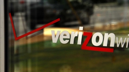 Verizon unveils a new logo a day after Google does the same