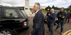 Robinson expected to attend Stormont talks despite weekend hospitalisation