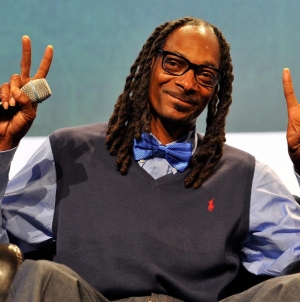 Snoop Dogg Launches Merry Jane for Weed Lovers