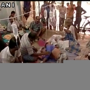 Somnath Bharti reaches police station in Delhi to surrender himself