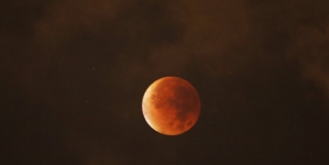 Supermoon, lunar eclipse combine for rare event