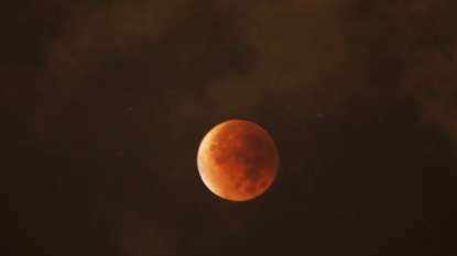 Supermoon, lunar eclipse combine for rare event