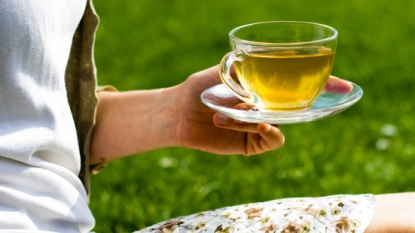 Teen Drinks Green Tea to Lose Weight, Gets Hepatitis