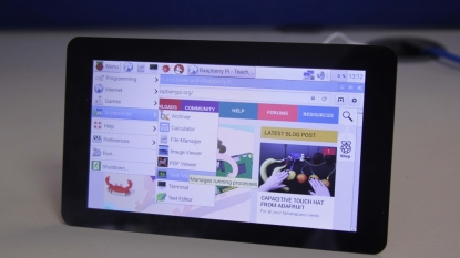 This official touchscreen can turn your Raspberry Pi into a tablet