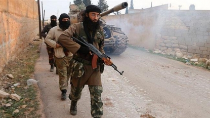 Trained rebels in Syria defect en masse to al-Qaeda