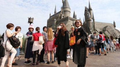 Comcast buying majority stake in Universal Studios Japan