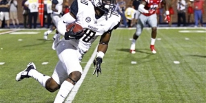 Vanderbilt falls to No. 3 Mississippi 27-16