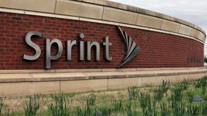 Sprint Warns Heavy Unlimited Data Users Of Restrictions